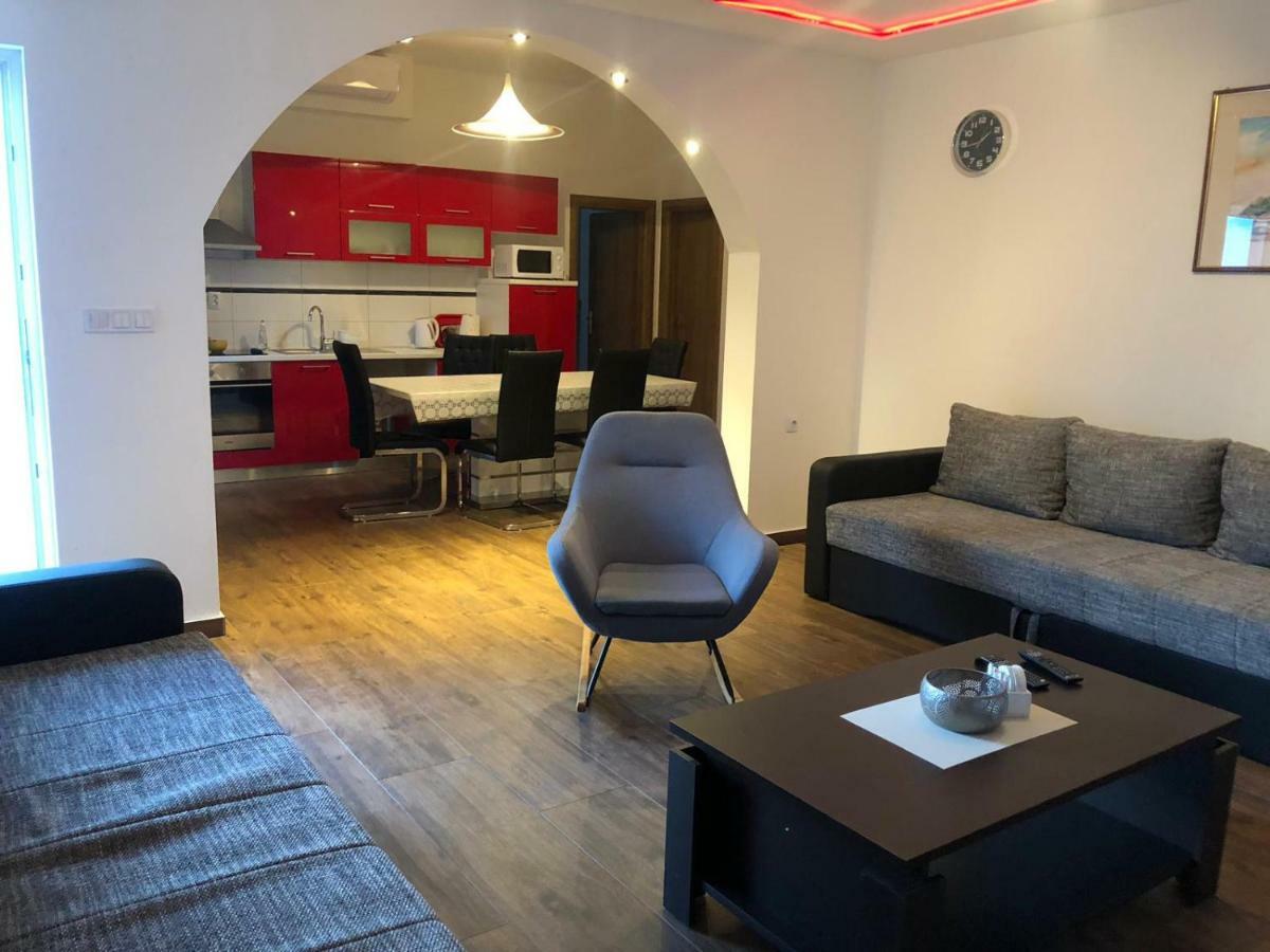 Apartment Jopa شيبينيك المظهر الخارجي الصورة