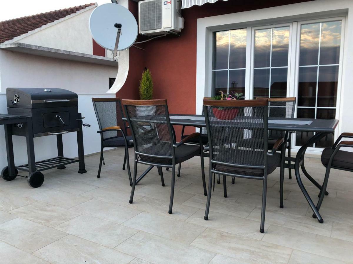 Apartment Jopa شيبينيك المظهر الخارجي الصورة